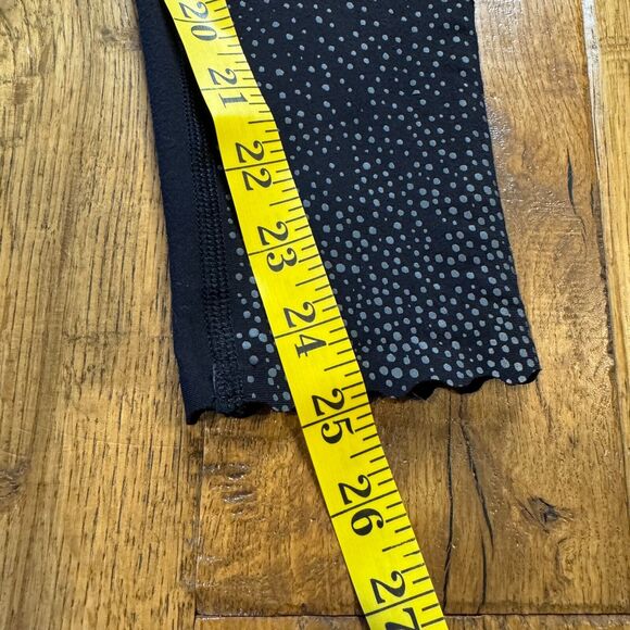 LULULEMON Reflective "Tight Stuff II" High Rise 7/8 Tight Black Size 4 - Picture 4 of 6